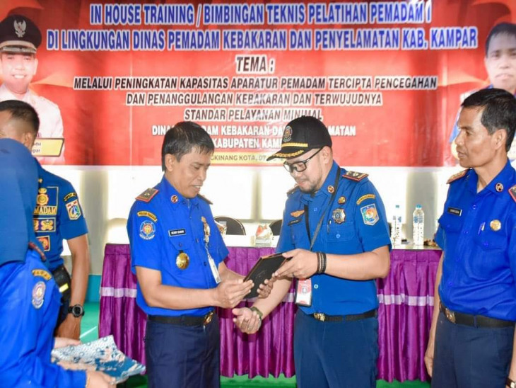 Kadis Damkar dan Penyelamatan Kampar Buka In House Bimbingan Teknis Pelatihan Pemadam